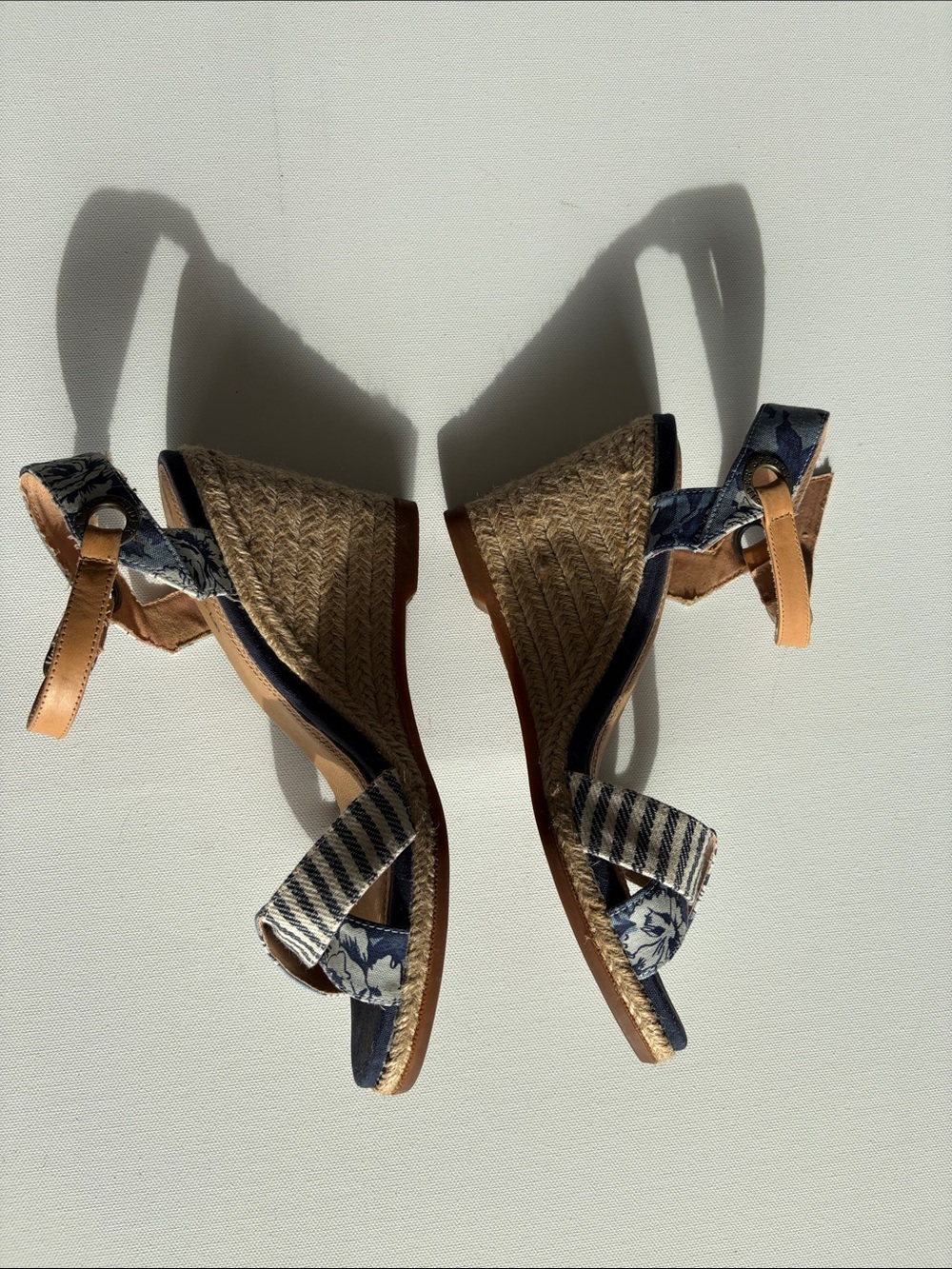 Sperry Blue Floral & Striped Espadrille Wedge Sandals 8.5 - Picture 4 of 8